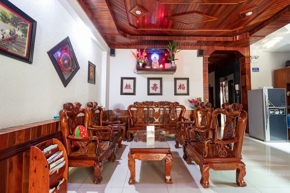 RedDoorz @ Phan Huy Ich street