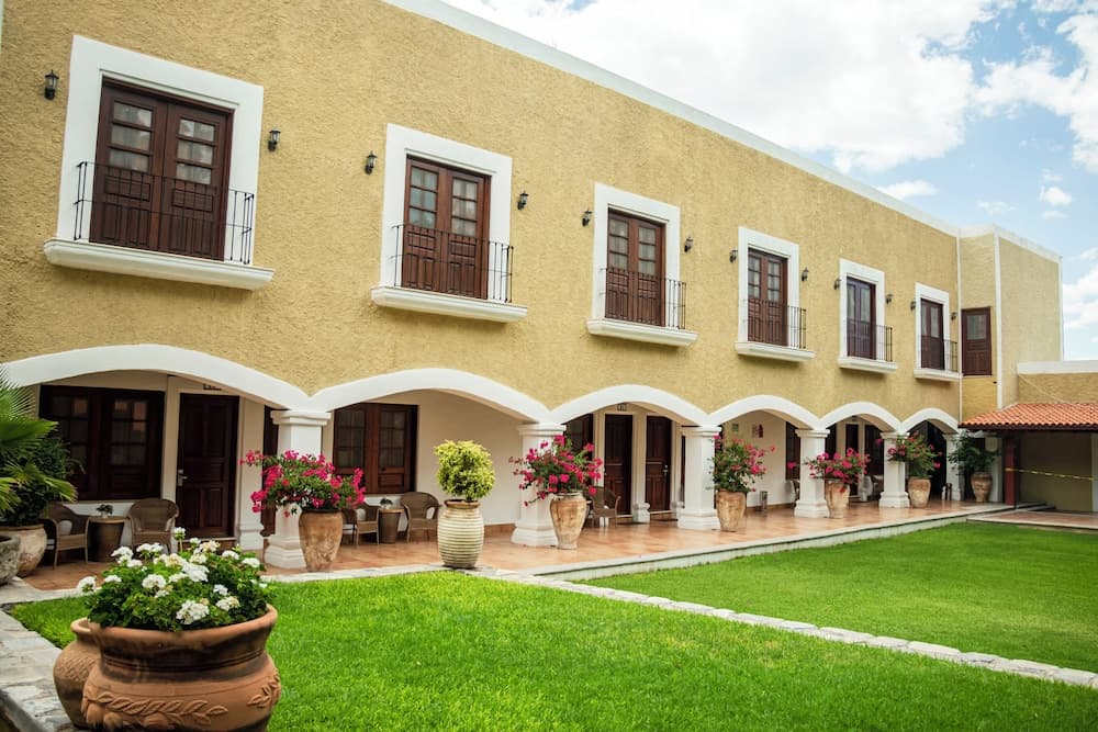 La Casona Del Banco