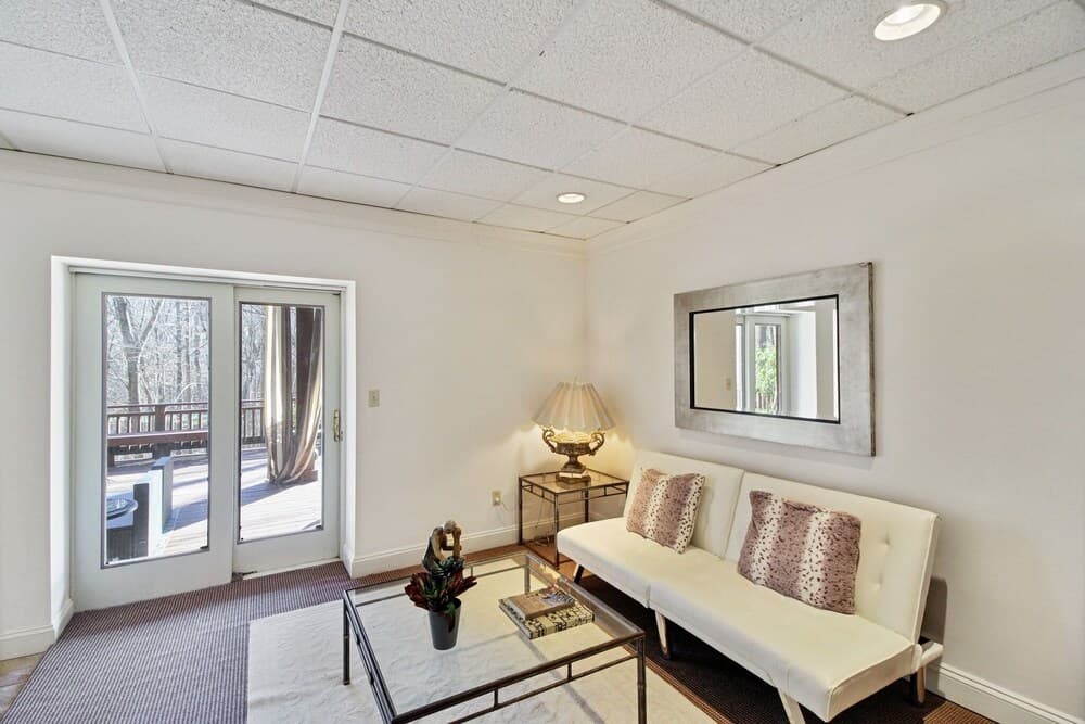 Tranquil Getaway In Gated Community - Free Wifi And Laptop-friendly Workspace 1 Bedroom Condo by Redawning