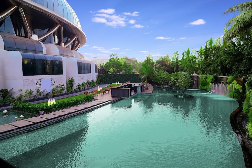 Sahara Star
