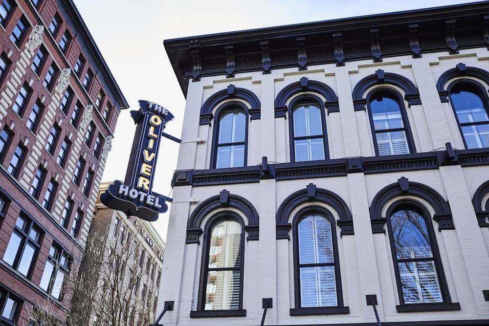 The Oliver Hotel