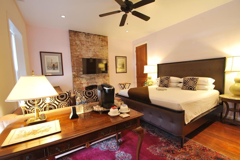 Grand Center Inn