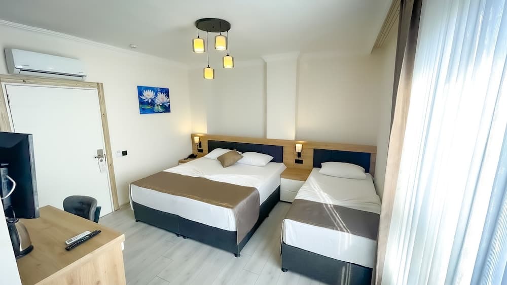Bloomtalya Hotel