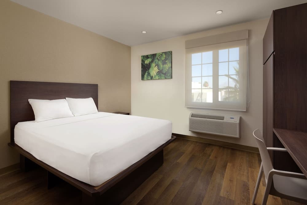 Extended Suites Queretaro Juriquilla