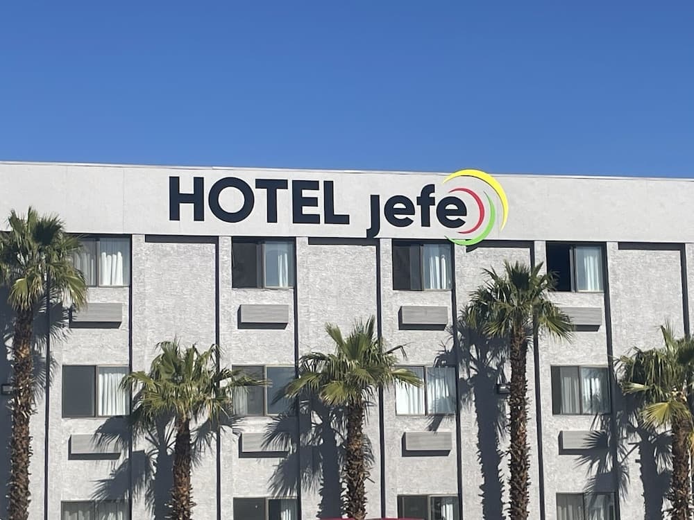 Hotel Jefe at Ojos Locos