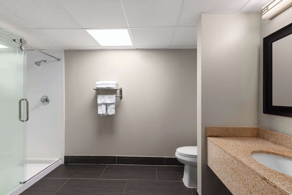 Days Inn by Wyndham Oak Grove/Ft. Campbell