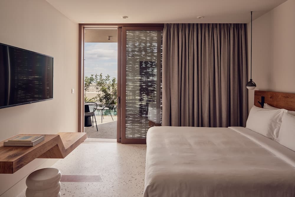 NOŪS Santorini