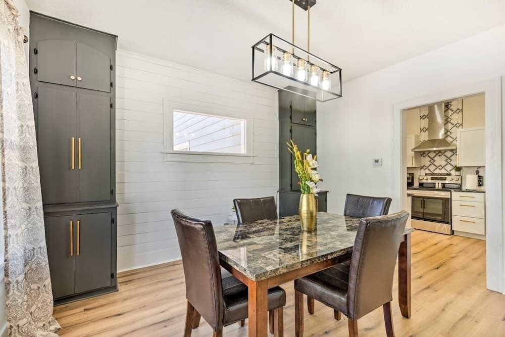 Spacious Pet-friendly Wichita Family Retreat 4 Bedroom Home