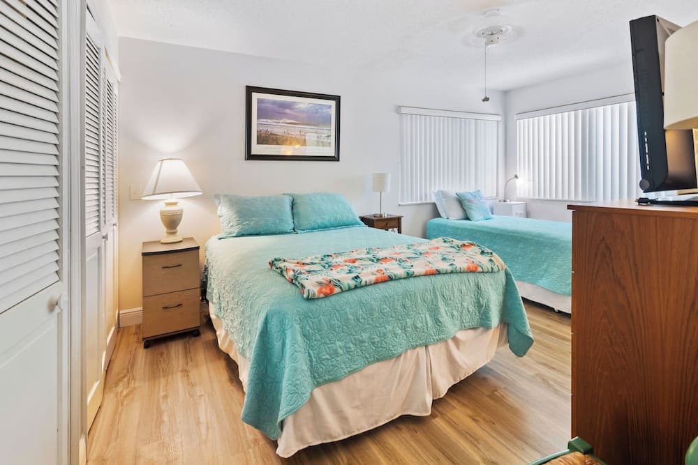 Sea Woods Villa 4406