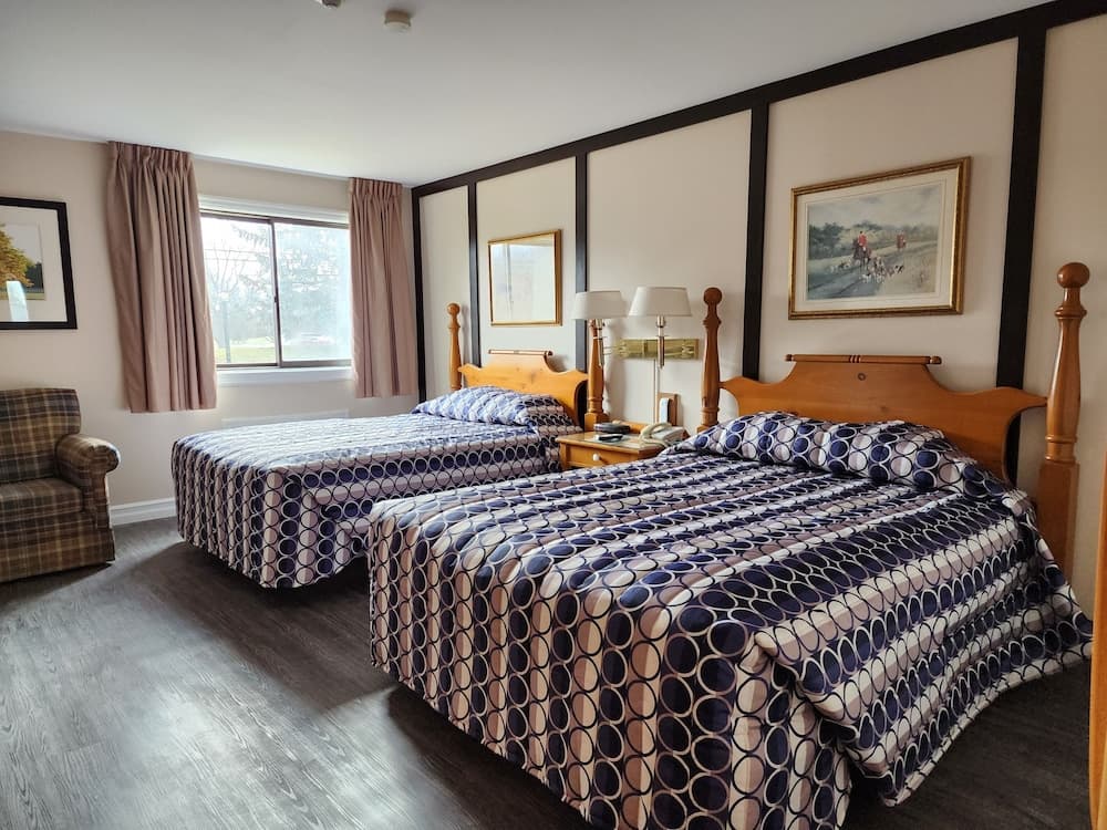 McIntosh Country Inn & Conference Centre in Canada