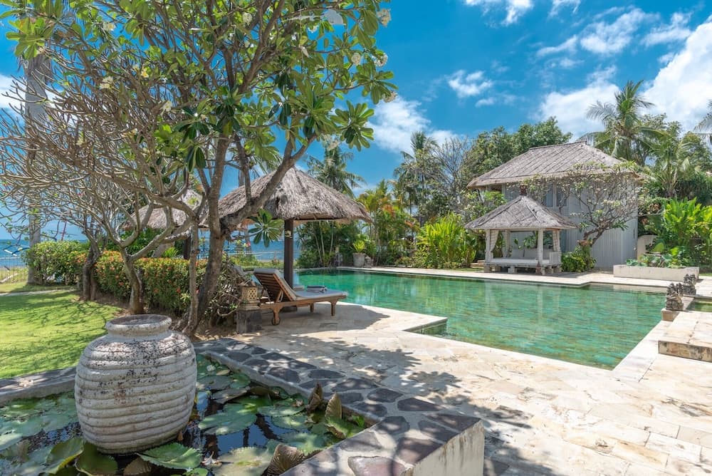 Villa Lotus