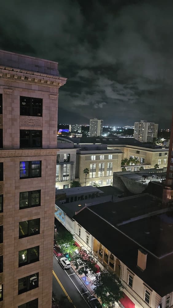 Exclusive 1Bedroom Condo