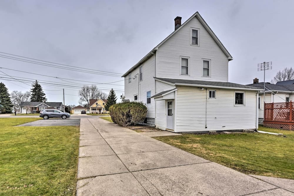 Buffalo Vacation Rental w/ Screened Porch