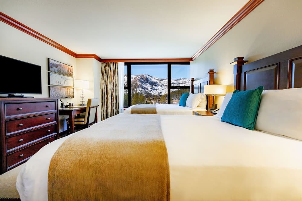 Everline Resort and Spa, Lake Tahoe