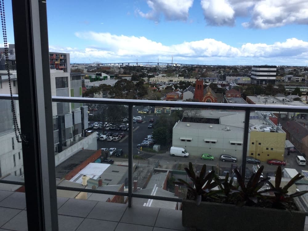 Sub Penthouse On Barkly Street