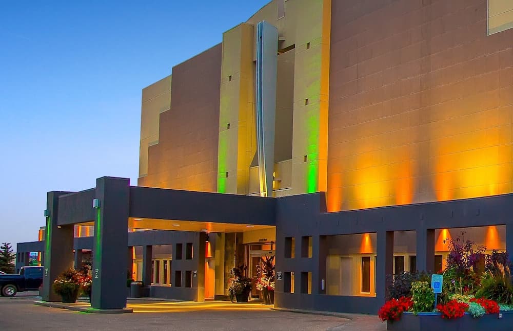iHOTEL & Conference Center Red Deer
