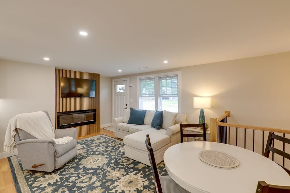 3 Mi to Minute Man Nhp: 'summer St Retreat' + Deck