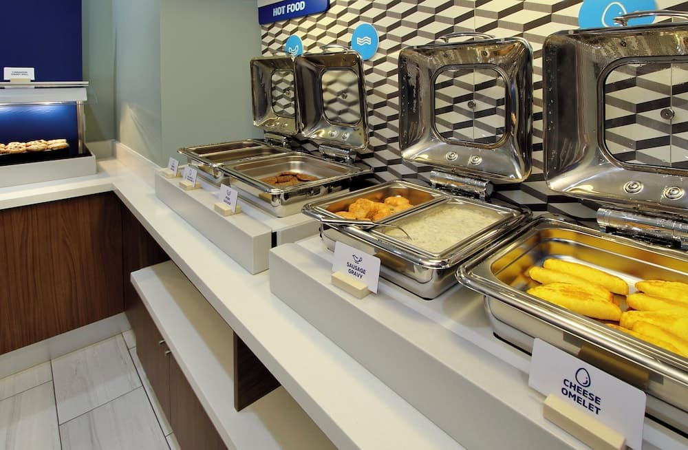 Holiday Inn Express & Suites Hebron - Cincinnati Airport by IHG