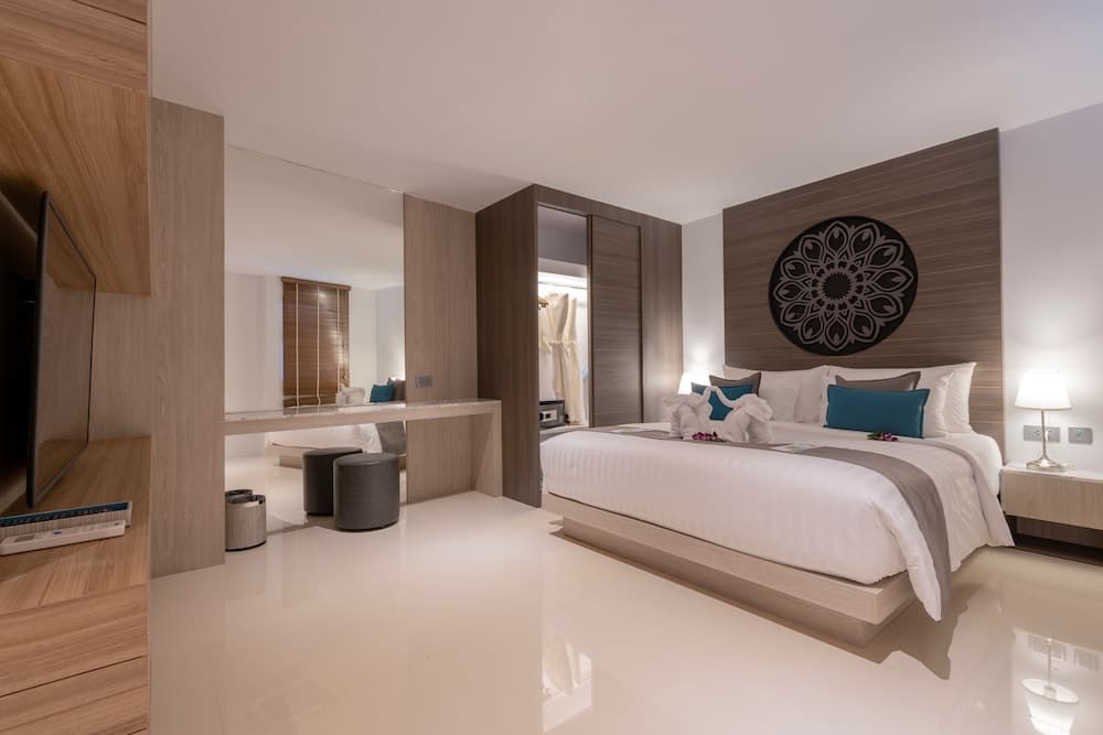 Kudo Hotel & Beach Club (Adults Only)