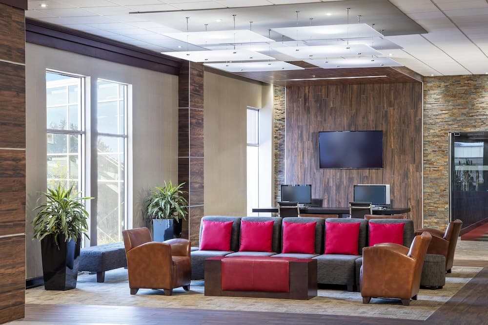 Four Points by Sheraton Chicago O'Hare Airport
