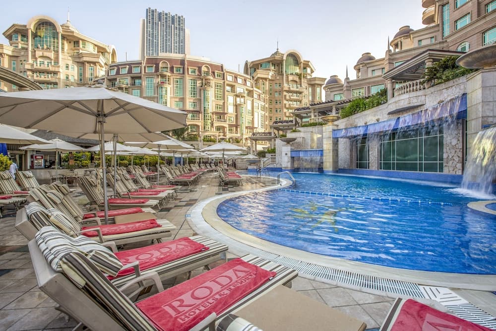 Swissôtel Al Murooj Dubai