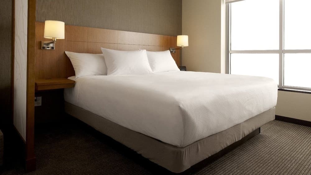 Hyatt Place Milwaukee Airport
