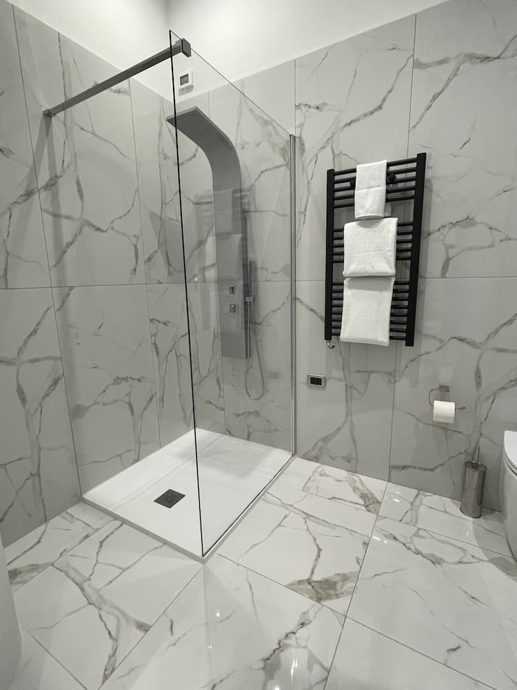 B&B Center City