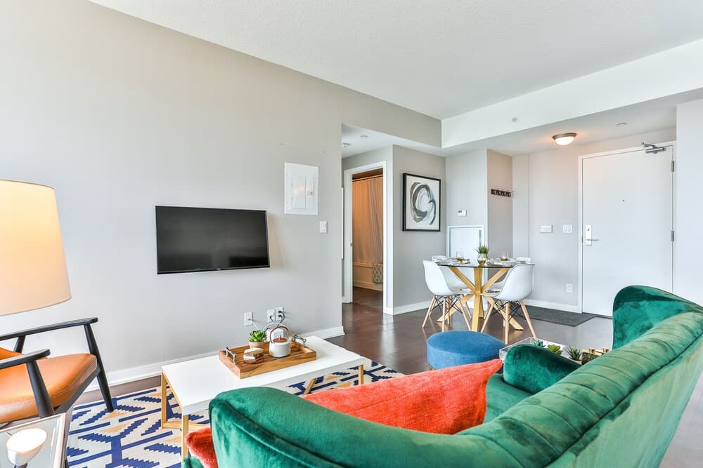 Liberty Village Condo w Parking