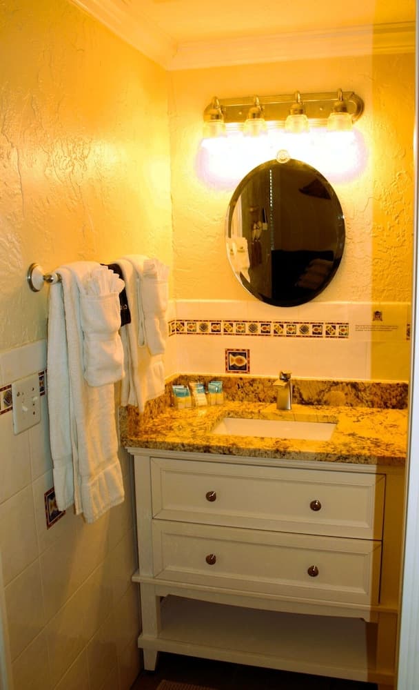Pirate's Pointe Resort