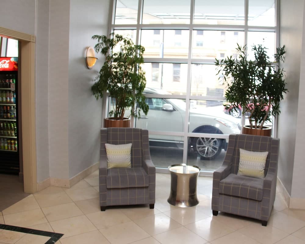 Wyndham Garden Buffalo Downtown