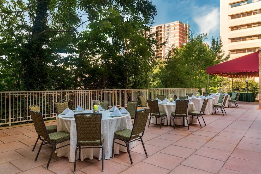Hilton Garden Inn Arlington/Courthouse Plaza