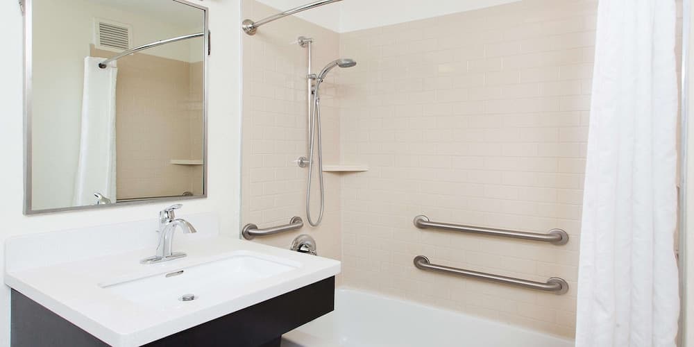 Sonesta Simply Suites Chicago Naperville