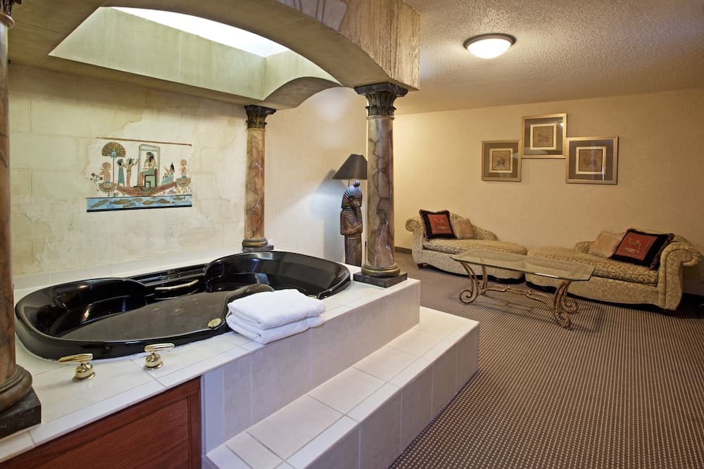 Holiday Inn Express Hotel & Suites Belleville by IHG
