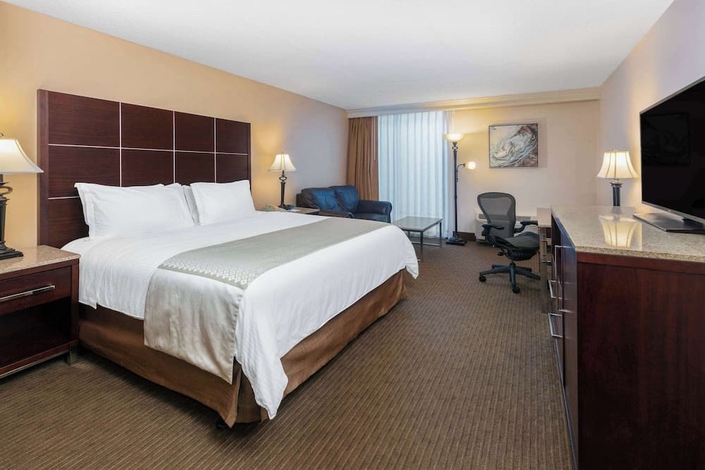 Wyndham Riverfront Little Rock