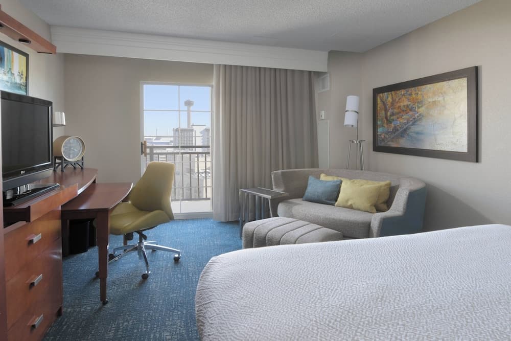 Courtyard Marriott Riverwalk