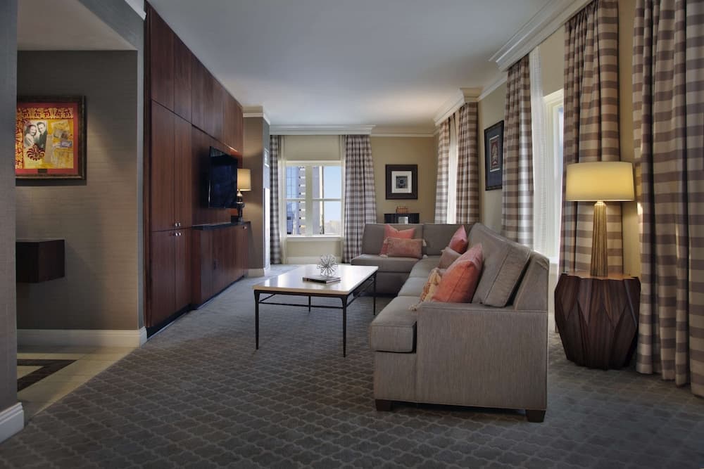 Skirvin Oklahoma City, a Hilton Hotel