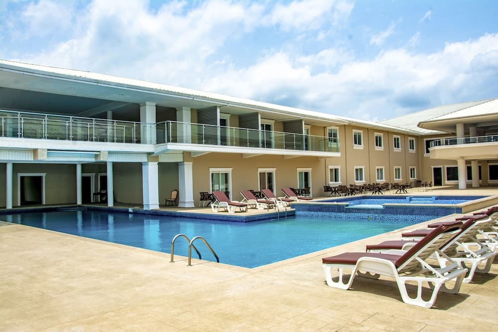 Royal Ambassador Hotel