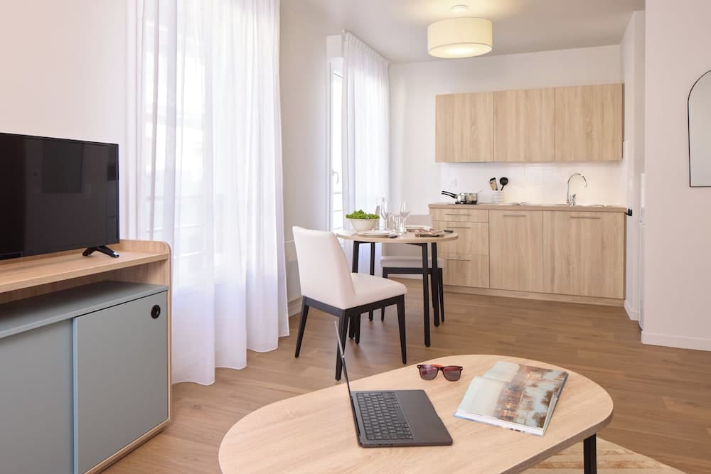 Quality Suites Cherbourg