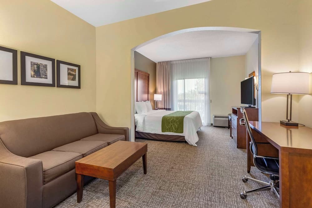 Holiday Inn Express & Suites Leesburg - Historic District by IHG
