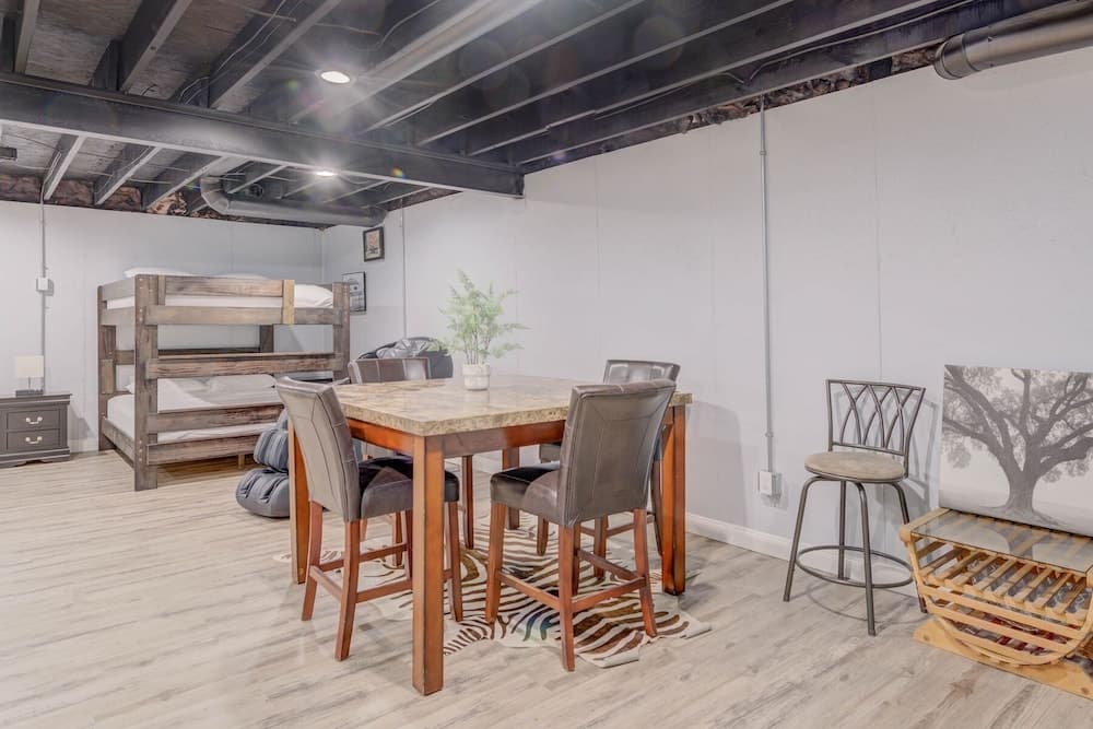 Remodeled and Inviting Free EV