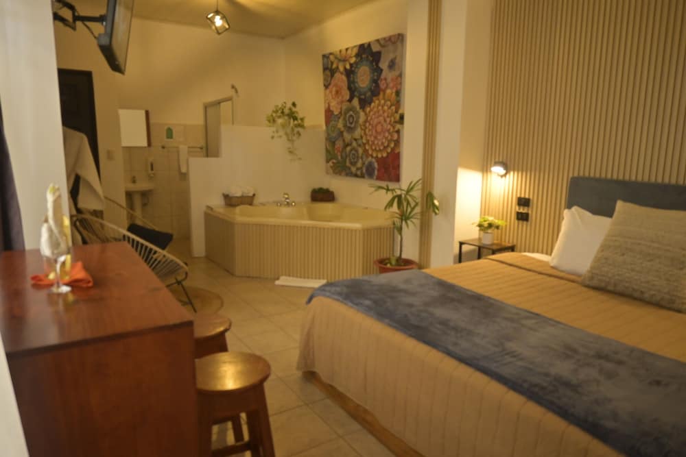 Hotel Las Colinas