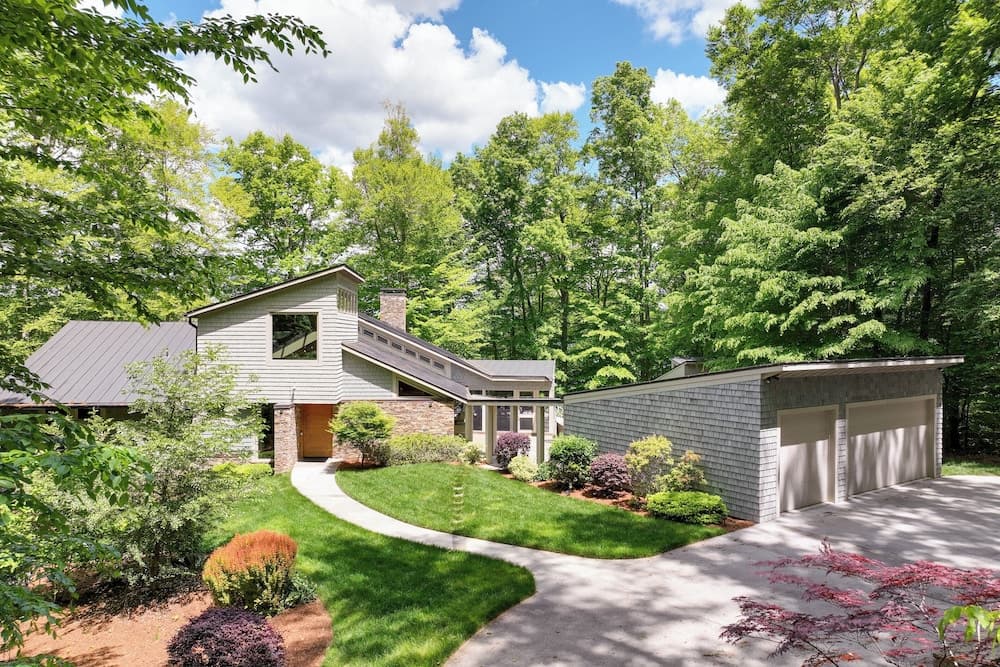 Lakefront Roxboro Home w/ Private Dock!