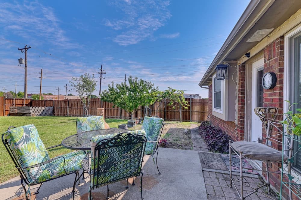 Pet-friendly Family Home 3 Mi to Lake Lewisville