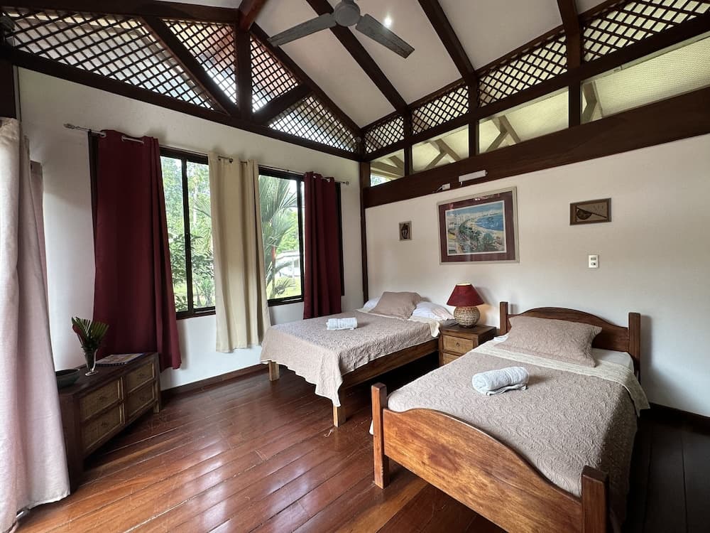 Kenaki Lodge