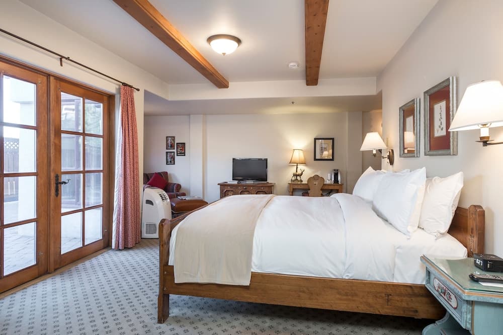 Goldener Hirsch, Auberge Collection
