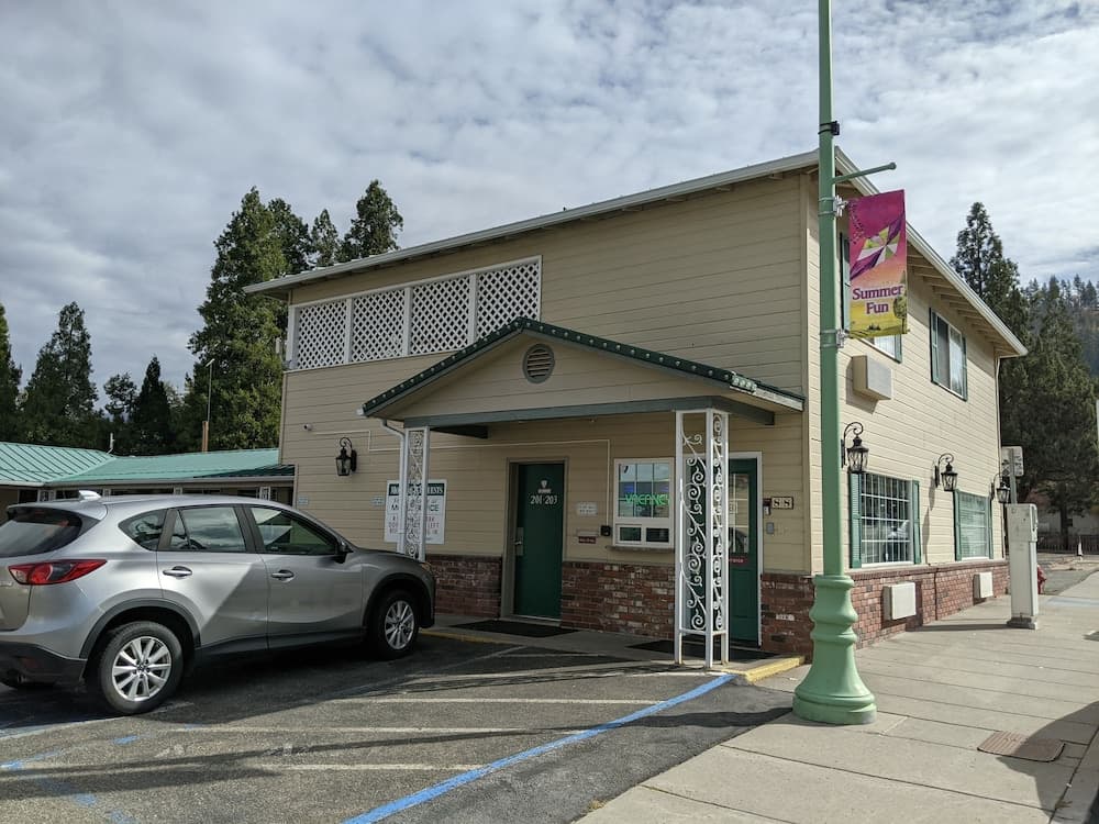 Hi-Lo Motel, Cafe and RV Park Mount Shasta Area