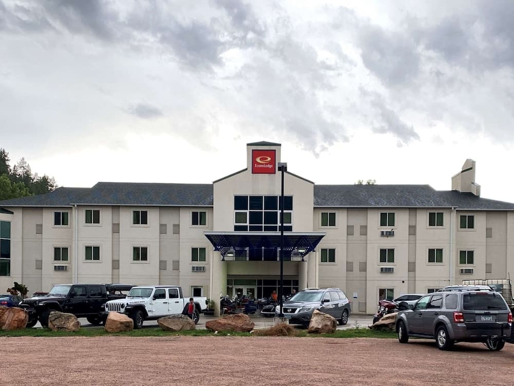 Econo Lodge Hot Springs South