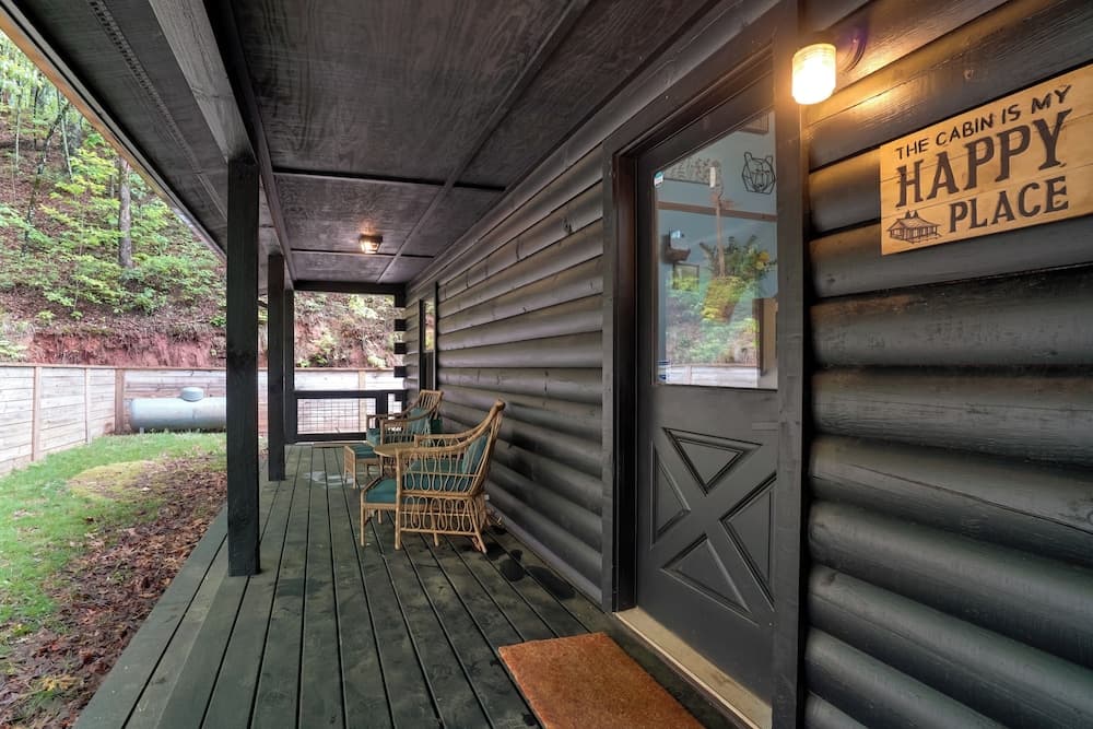 5 Mi to Helen: Hideaway w/ Deck & Grill!