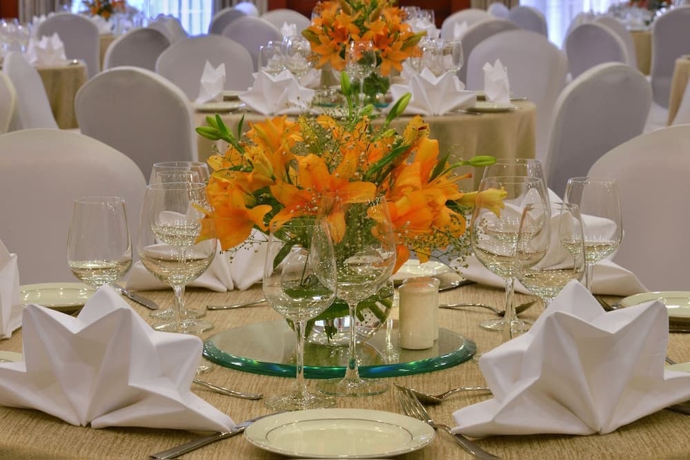 Fortune Landmark, Ahmedabad - Member ITC Hotels' Group