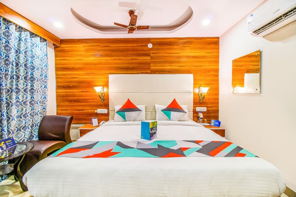 FabExpress Grand Inn